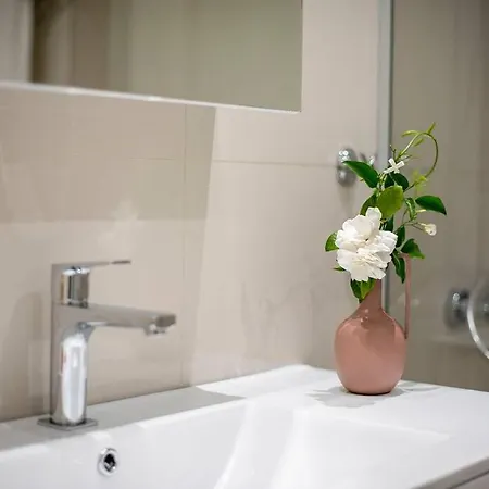 דירה Fofi's Elegant
