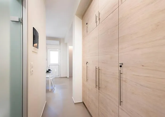 Fofi's Elegant * Kos-stad