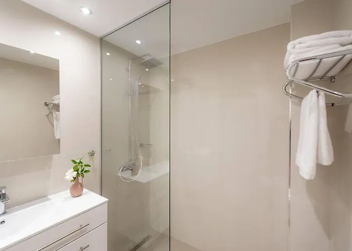 Fofi's Elegant Apartment *