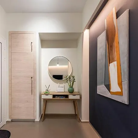 Fofi's Elegant Apartmán *